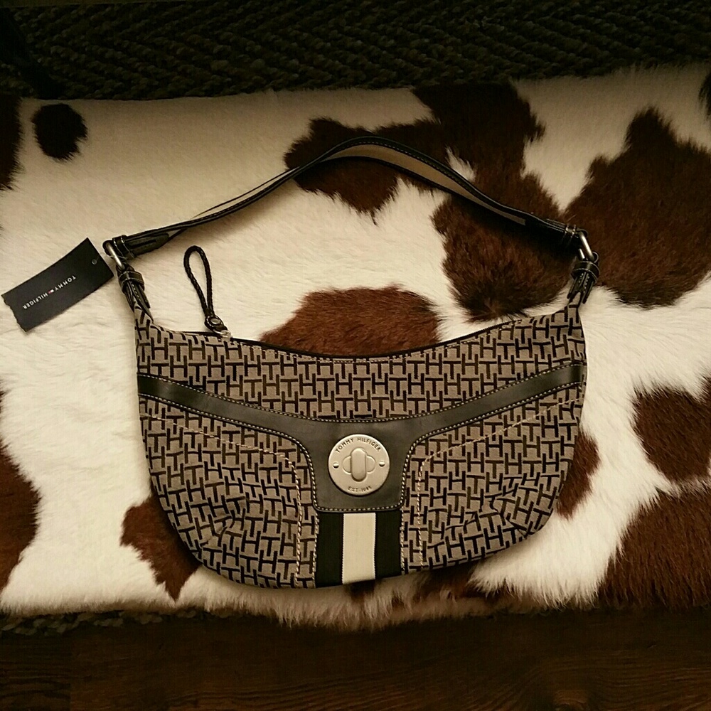 NWT Tommy Hilfiger Purse