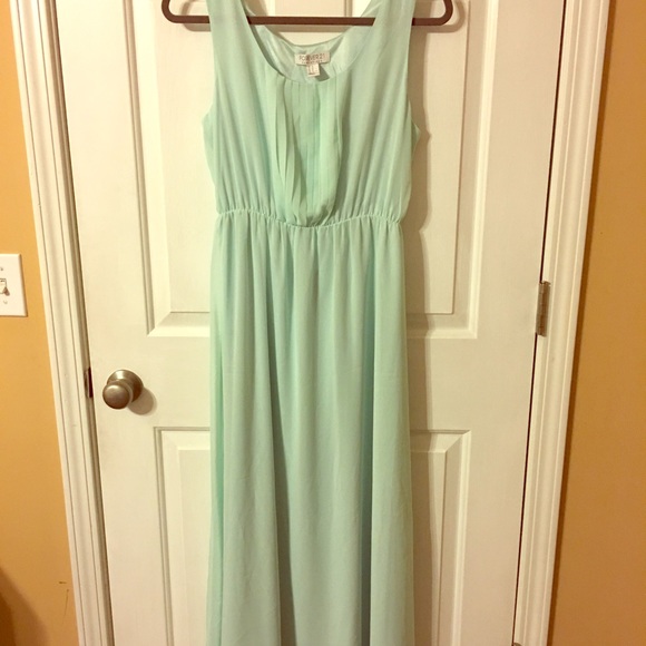 Mint green maxi dress - Picture 2 of 2