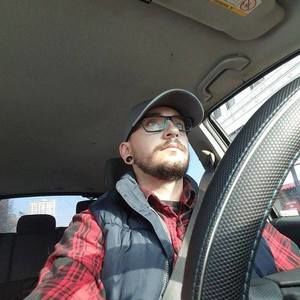 Meet your Posher, Derek