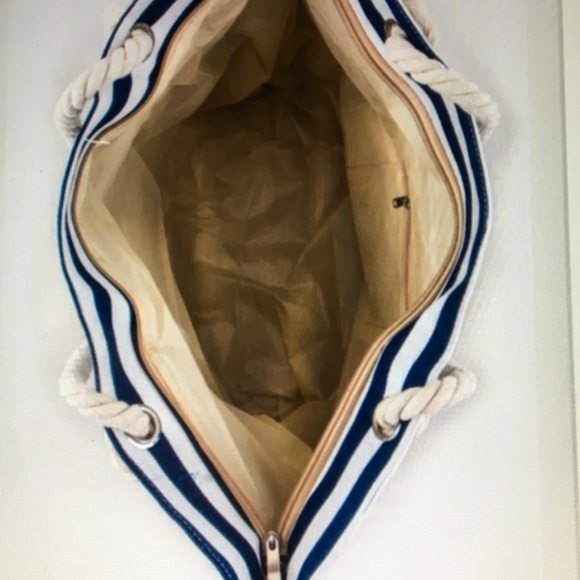βοΈ STRIPED NAUTICAL TOTE BAG HOST PICKππππ - Picture 2 of 4