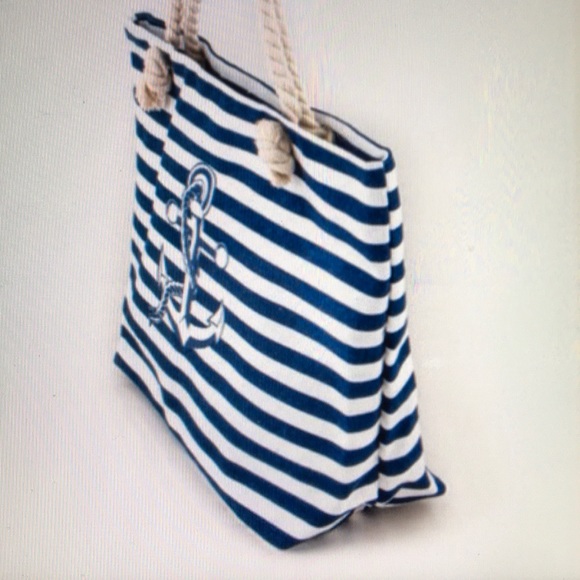 βοΈ STRIPED NAUTICAL TOTE BAG HOST PICKππππ - Picture 3 of 4