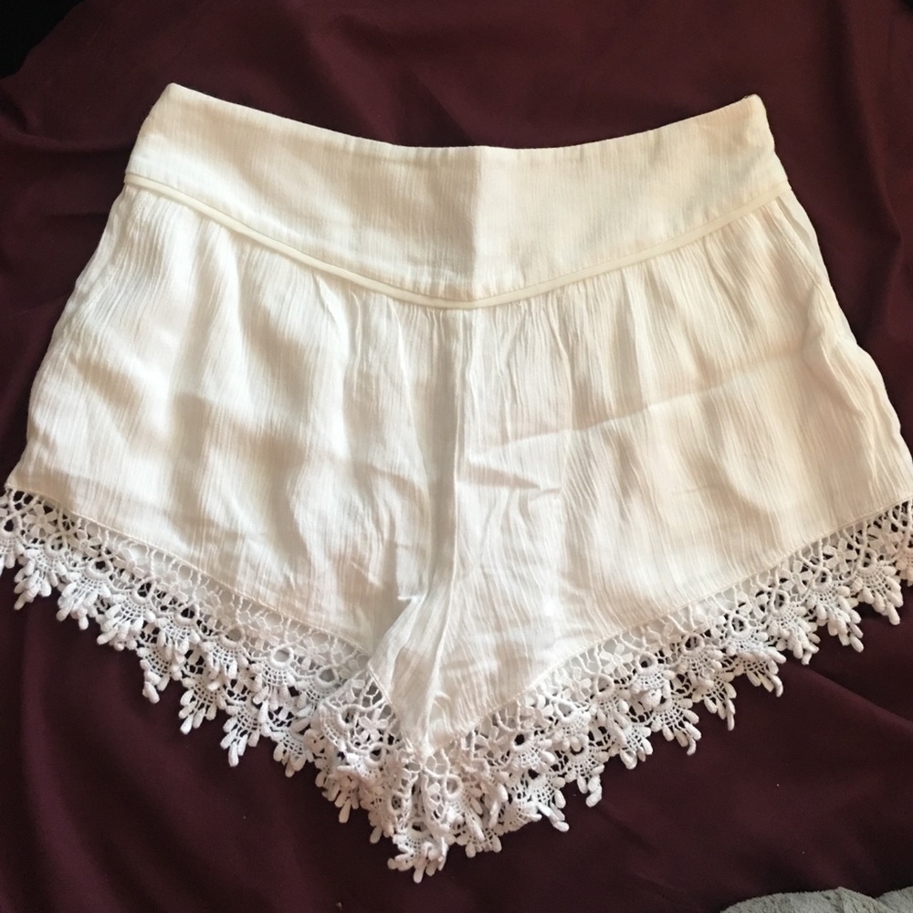 White, Lace Detailed Shorts