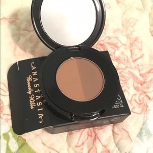 Anastasia Beverly Hills Brow Powder Duo