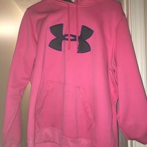 XL under armor women's sweatshirt.