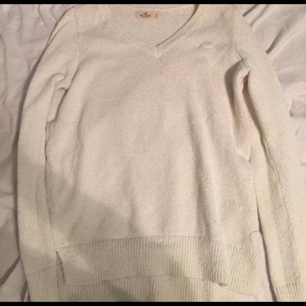 Hollister sweater