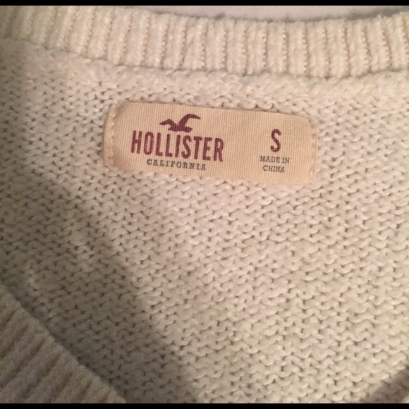 Hollister sweater - Picture 2 of 3