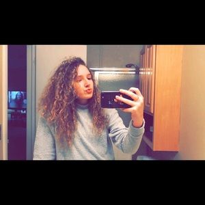 Meet your Posher, Alana