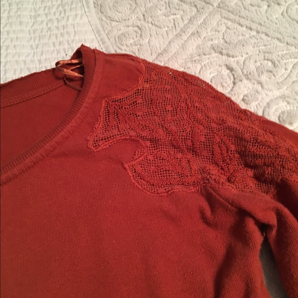 Free People rust colored cut out top - Picture 2 of 6