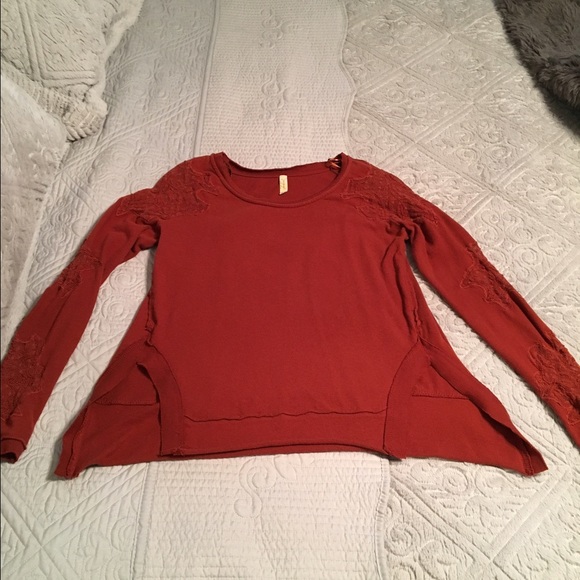 Free People rust colored cut out top - Picture 4 of 6