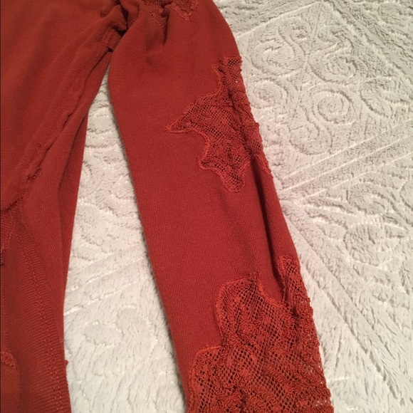 Free People rust colored cut out top - Picture 6 of 6