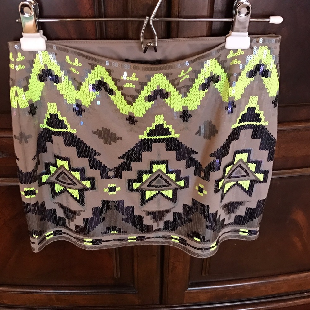 Sequin accent Mini Skirt