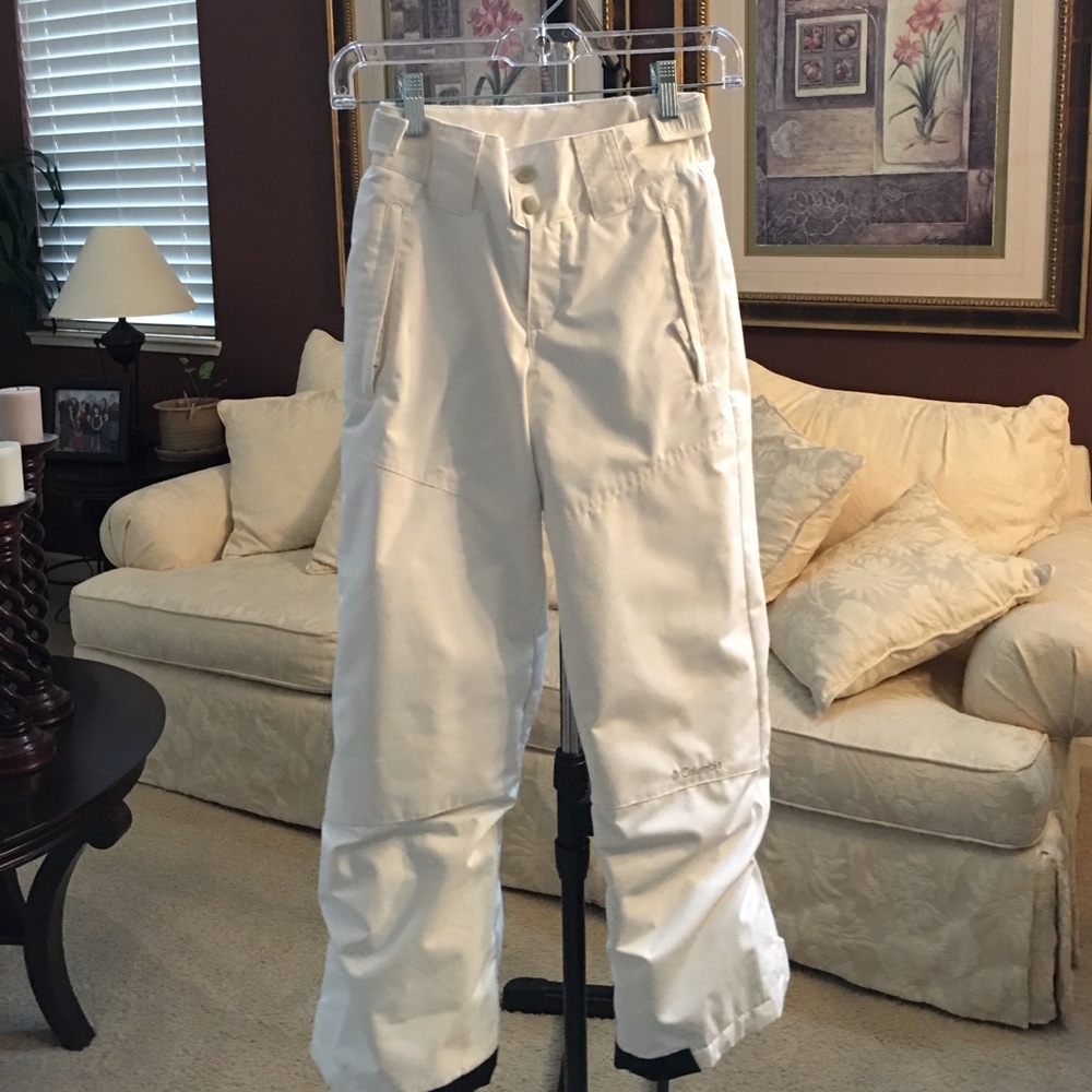 Columbia snowboard/ski pants for girls.