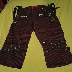 Scrappy hot topic capris