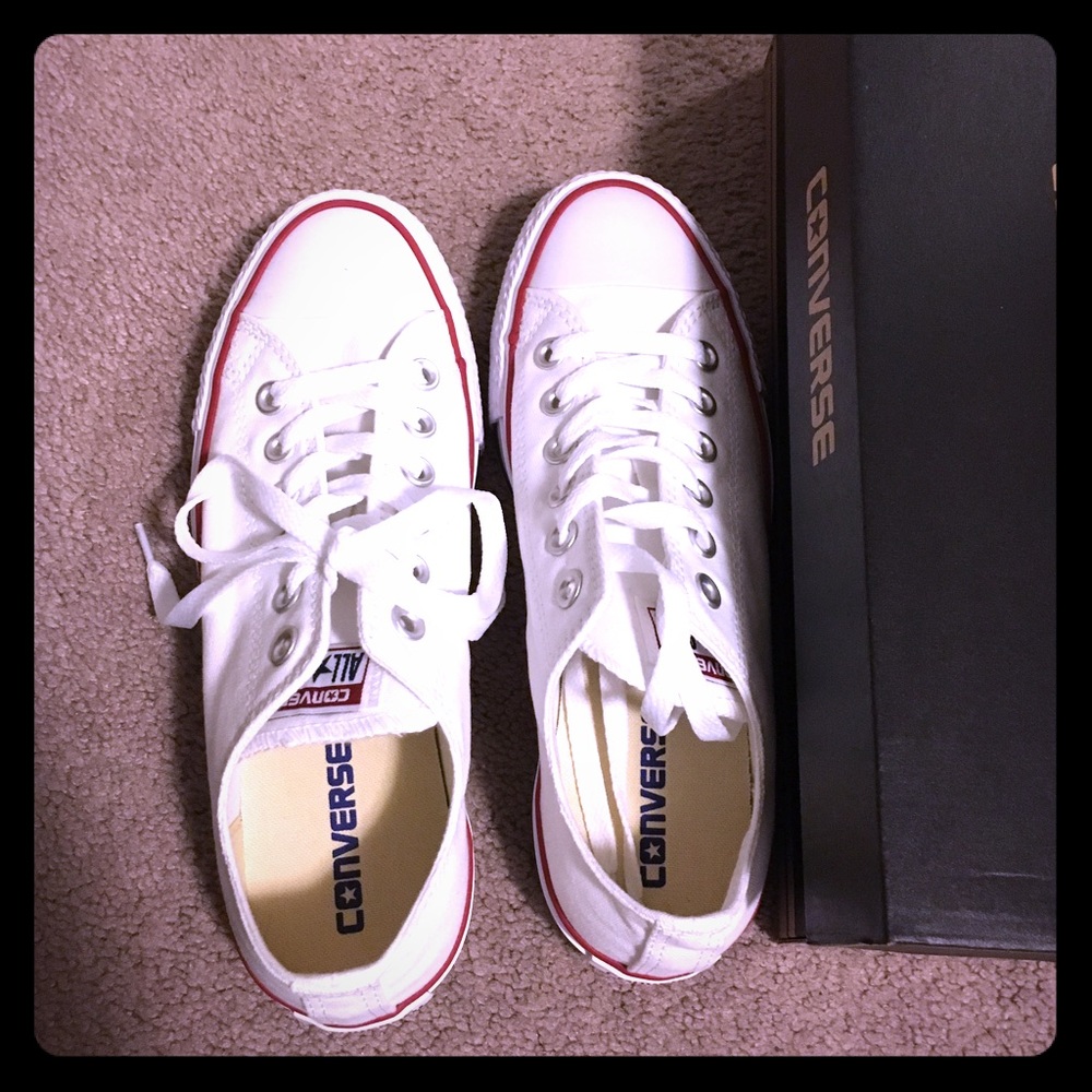 Brand new never worn converse