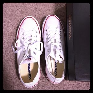 Brand new never worn converse