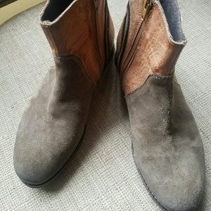 *reserved* Rebels bootie boots