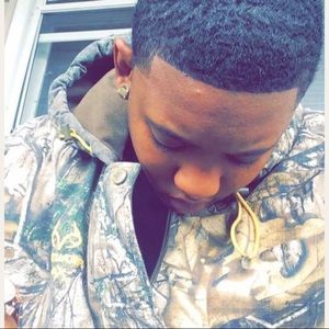 Meet your Posher, Loranza