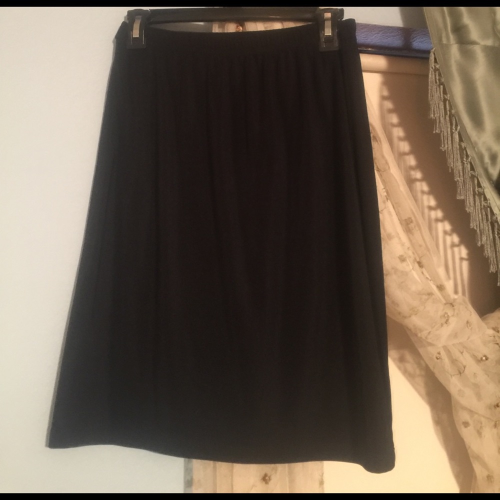 I.N. Studio Petite - black skirt P/M