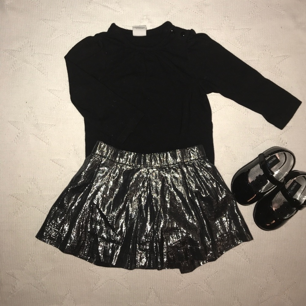 ✨LIKE NEW✨ Baby Girl Silver & Black Set