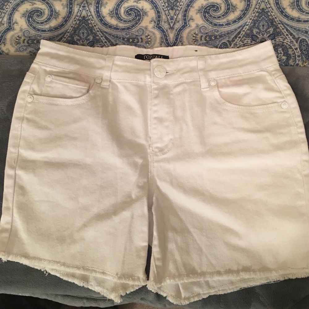 🎉Roz &Ali white denim shorts🎉