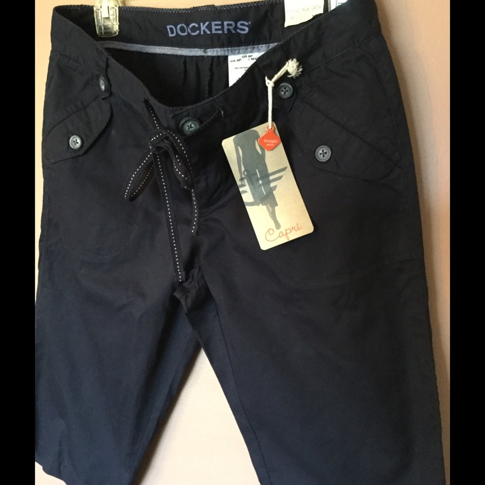 Dockers Capris !