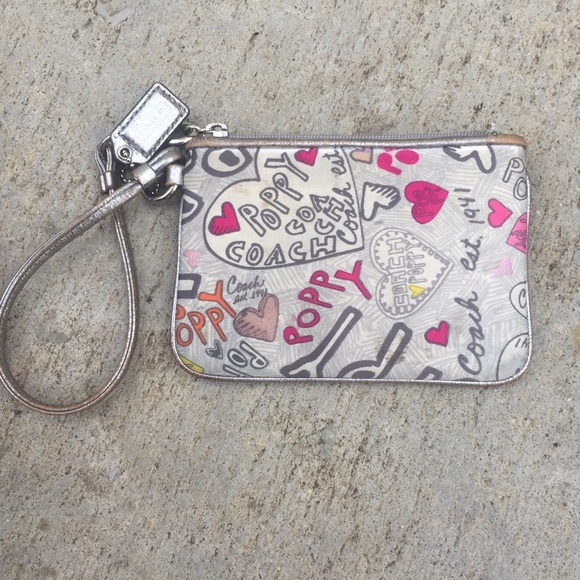 ❌SOLD❌COACH Poppy Graffiti Wristlet - Picture 5 of 7