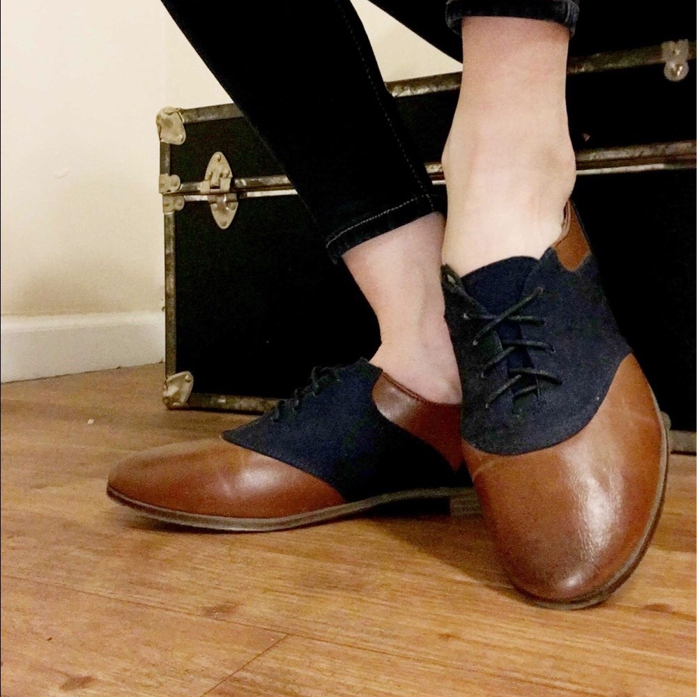 2-Color Flat Oxfords