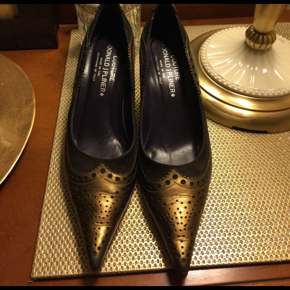 FINAL SALE Donald Pliner Heels