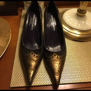 FINAL SALE Donald Pliner Heels