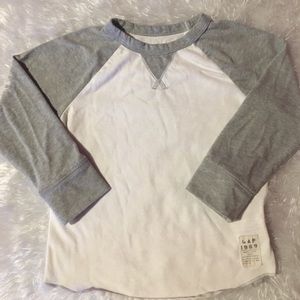 Gap long sleeve baseball shirt