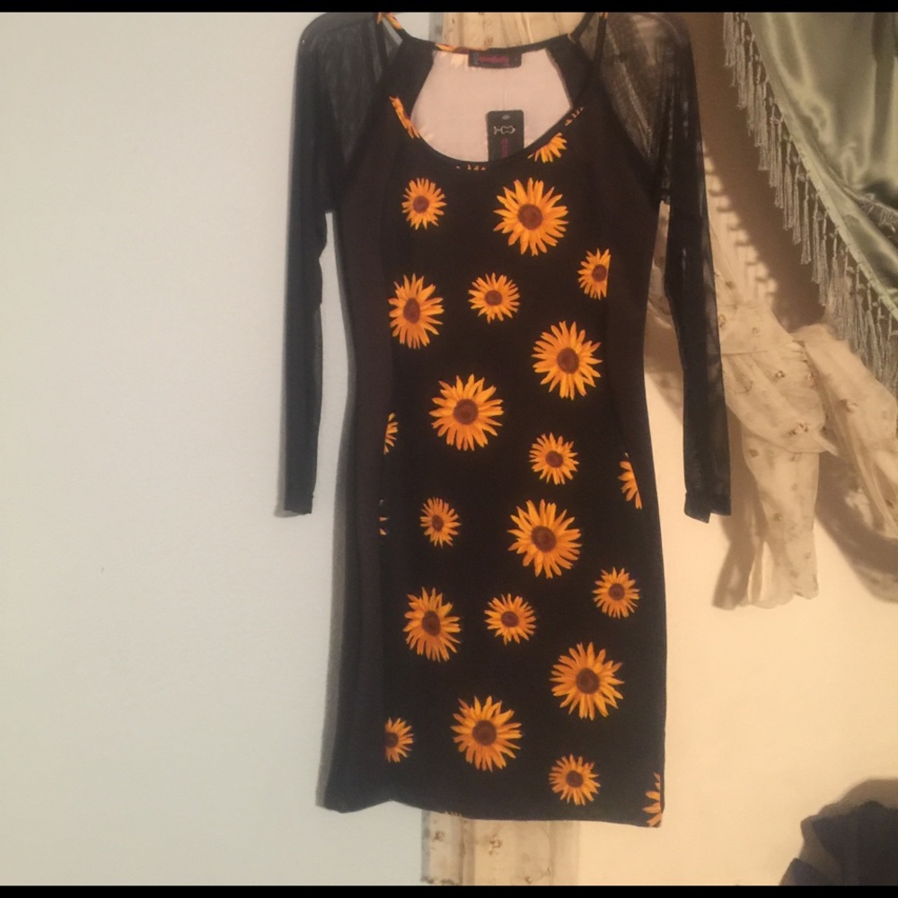 Super Cute Dress w/ Sunflowers sz L