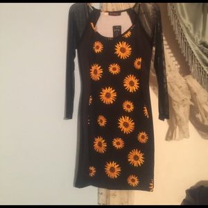 Super Cute Dress w/ Sunflowers sz L