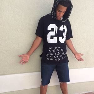 Meet your Posher, Elijah