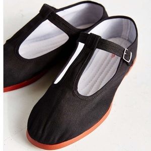 Black Urban Outfitters cotton t-strap flat sandals