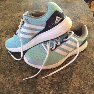 Cool light blue adidas duranamo!!!