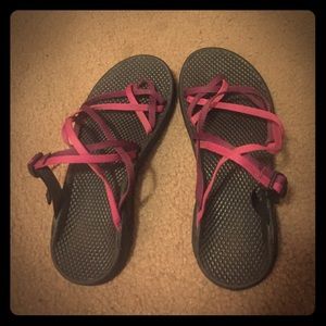 Pink and purple cross cross Chacos