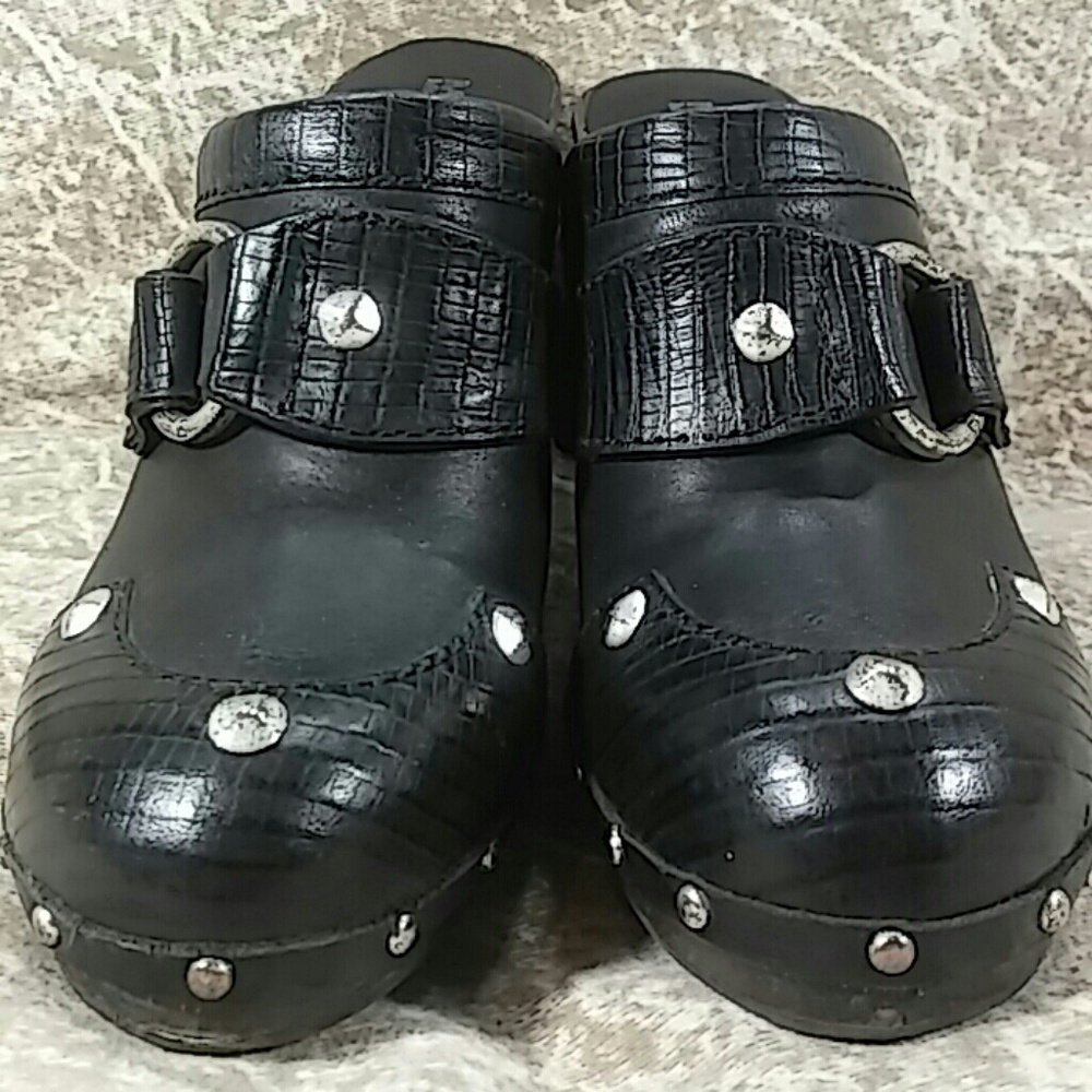 MICHAEL Michael Kors size 7 Clogs