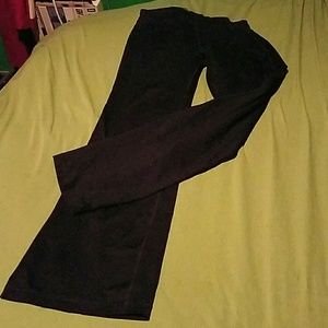 Black yoga pant