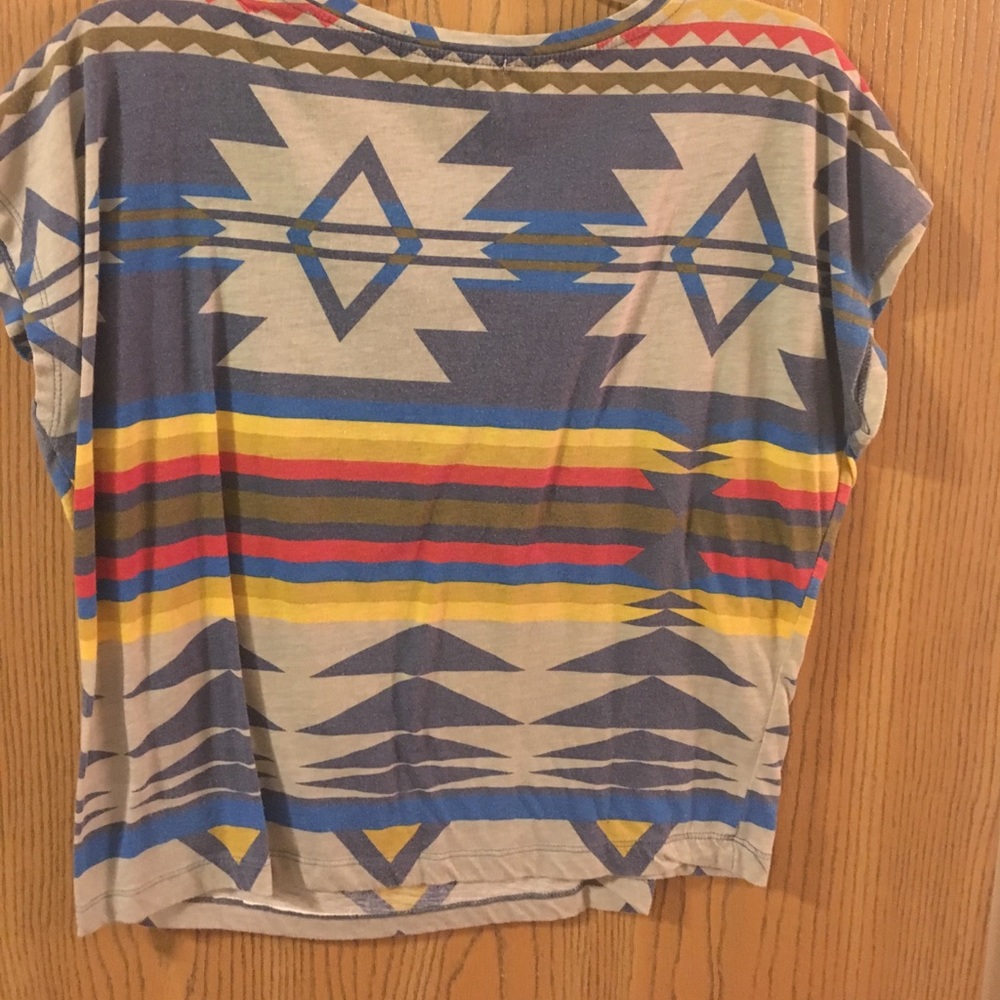 Aztec patterned mid crop - Picture 2 of 3
