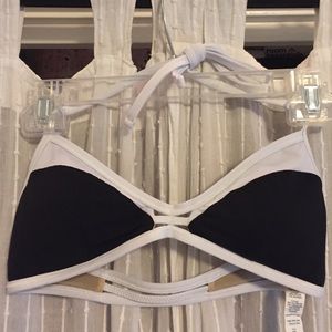 Lululemon swim suit top