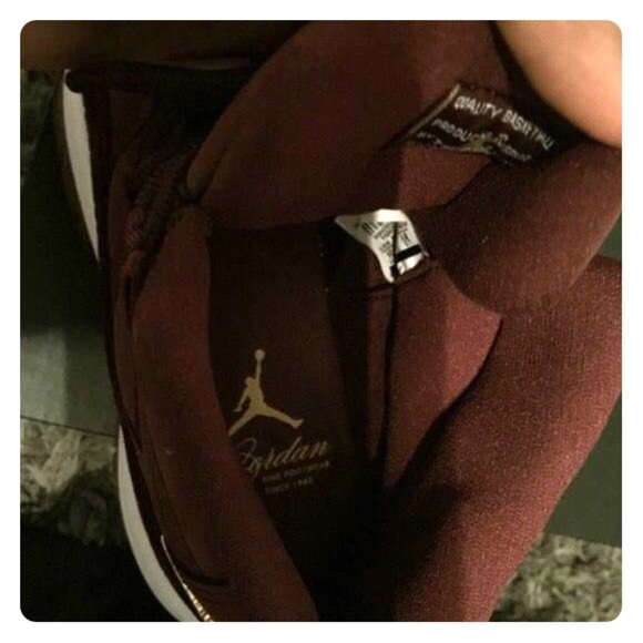 Jordan 11 velvet - Picture 3 of 4