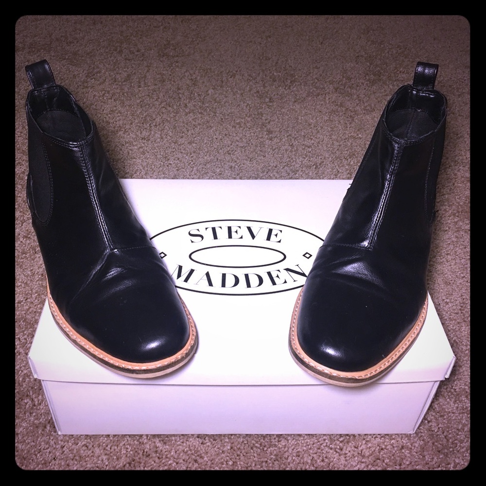 Nice Black Steve Madden Boots - Size 8