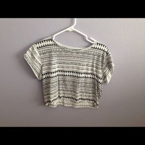 Cropped tee
