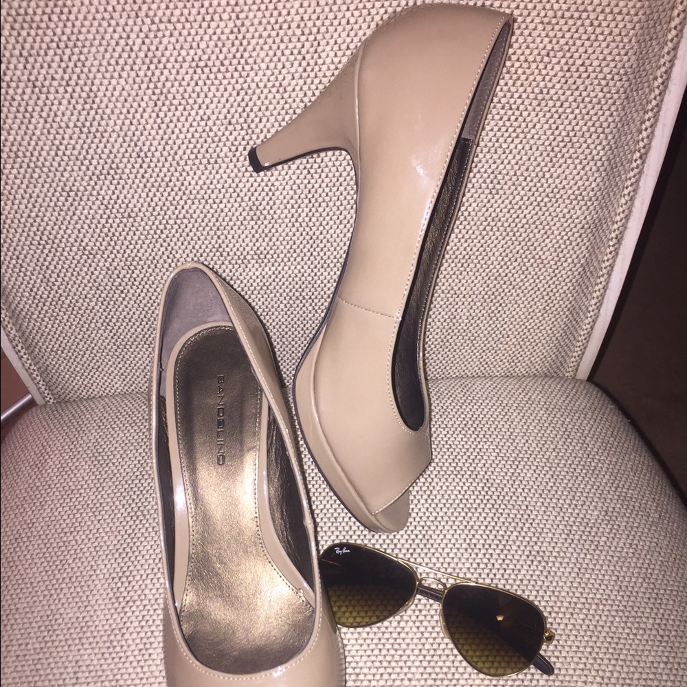 Sharp 2.5 inch ladies pump heels