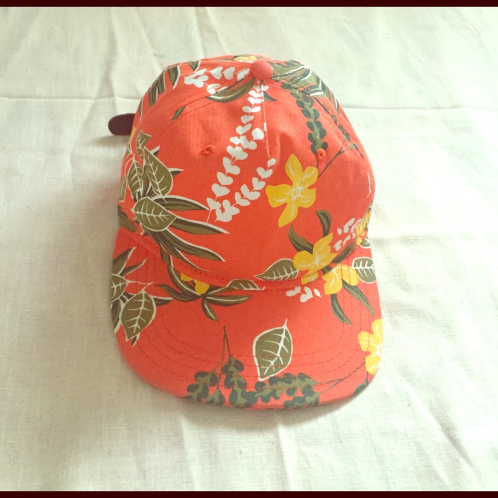 Hawaiian / Luau Print Vans Cap!