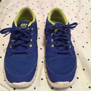 Nike free 5.0 shoes