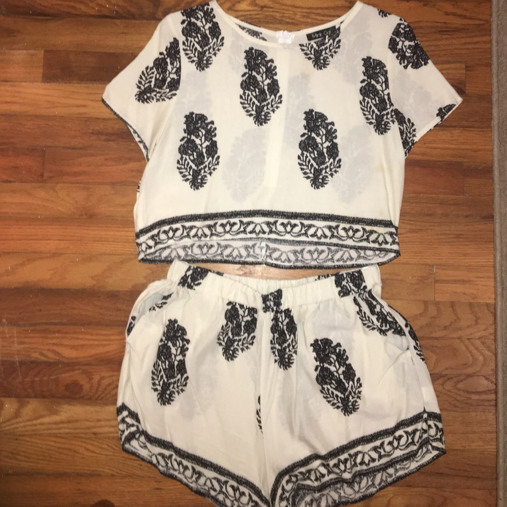 Two piece set