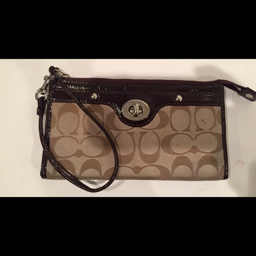 Classic Coach Wristlet