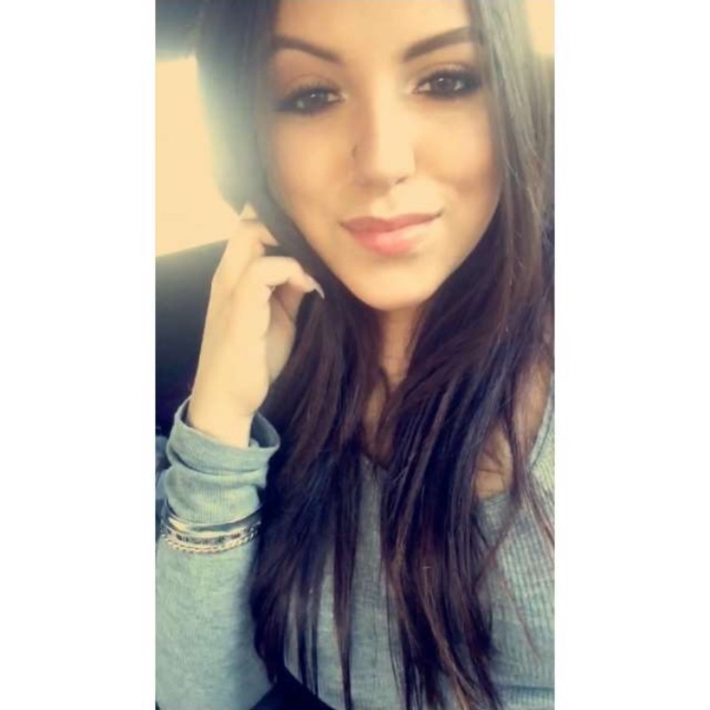 Meet your Posher, Monica