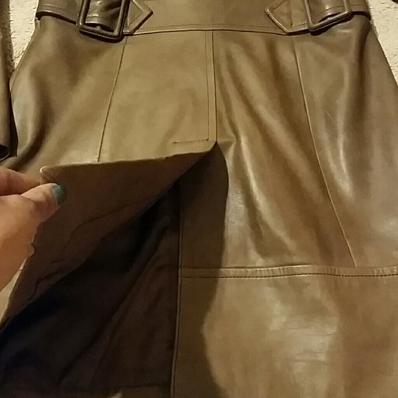 Kenneth Cole Leather Trench Coat - Picture 6 of 6